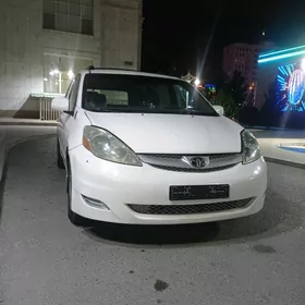 Toyota Sienna 2007