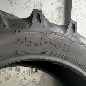 Traktor 15.5/R38  460/85R38