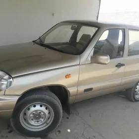 Lada Niva 2004