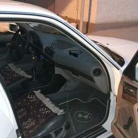 BMW 525 1990