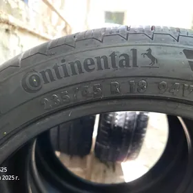 Continental Teker 235-45-18