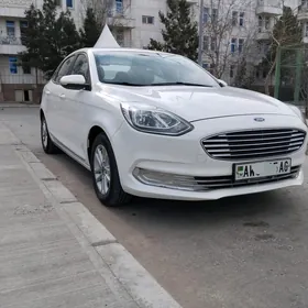 Ford Escort 2020