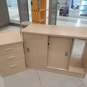 Şkaf we tumboçka
