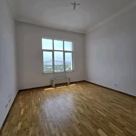 16 TAPGYR 4KOMNAT