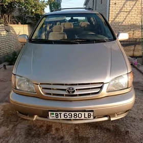 Toyota Sienna 2000