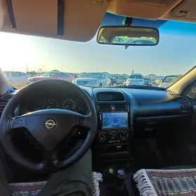 Opel Astra 1999