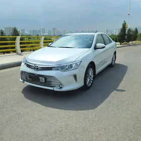 Toyota Camry 2016