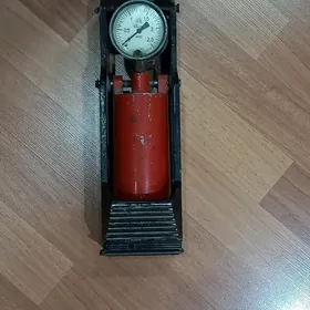 насос