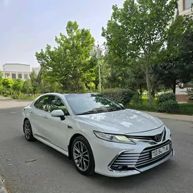 Toyota Camry 2018