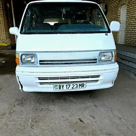 Toyota Hiace 1998