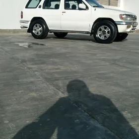 Nissan Pathfinder 1997
