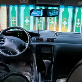 Toyota Camry 2001