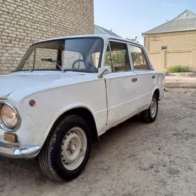 Lada 2104 1980