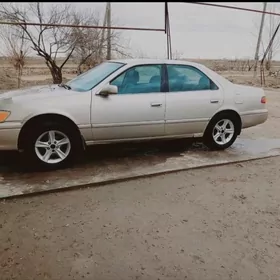 Toyota Camry 1999