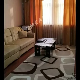Продаю от хозяина 4комн.кв.+ст