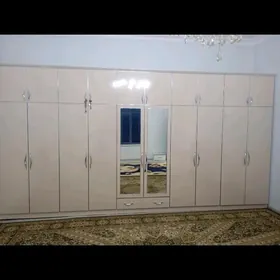 şkaf