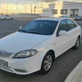 Daewoo Gentra 2017