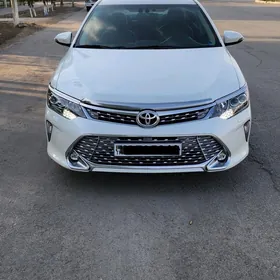 Toyota Camry 2017