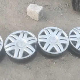 Dyska kalpak