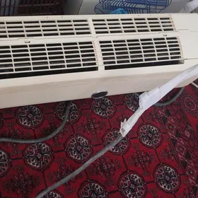 aux 9