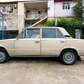 Lada 2104 1983