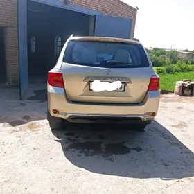 Toyota Highlander 2010