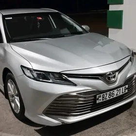 Toyota Camry 2020