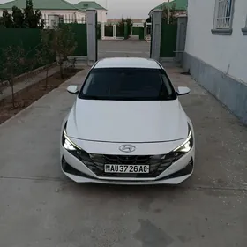 Hyundai Elantra 2021