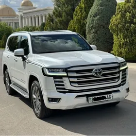 Toyota Land Cruiser 2024