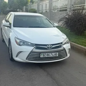 Toyota Camry 2016