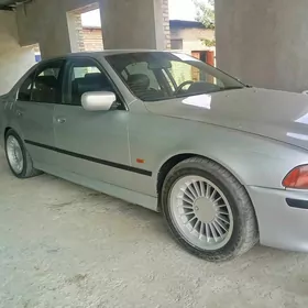 BMW 550 2003