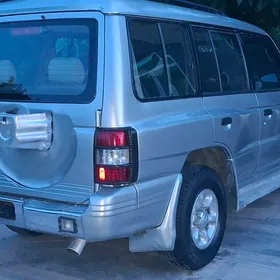 Mitsubishi Montero 1998