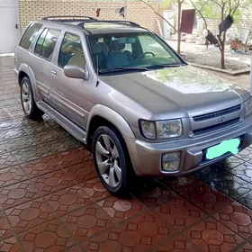 Infiniti QX4 1999