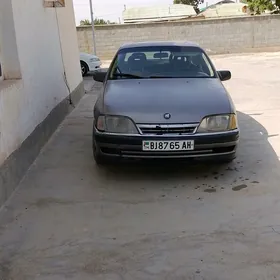 Opel Omega 1992