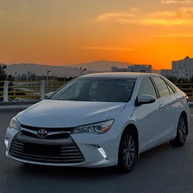 Toyota Camry 2015