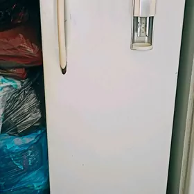 HOLODÎLNÍK SAMSUNG