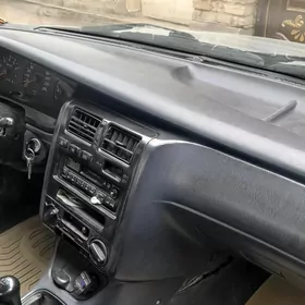 Toyota Carina 1995