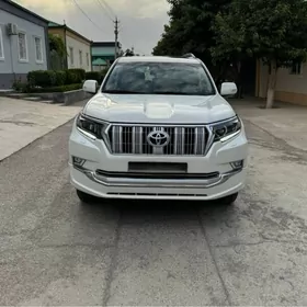 Toyota Land Cruiser Prado 2021