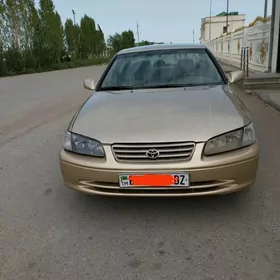 Toyota Camry 1997