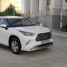 Toyota Highlander 2020