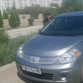Nissan Versa 2009