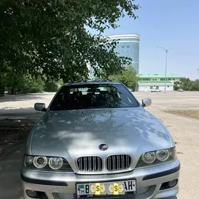 BMW E39 2000