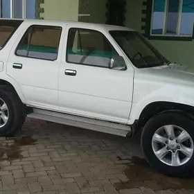 Toyota Hilux 1991