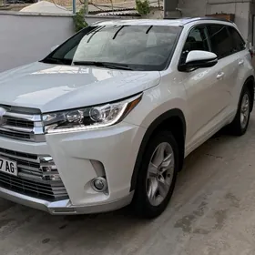 Toyota Highlander 2019
