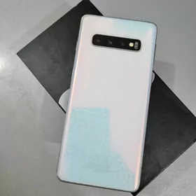 Samsung S10