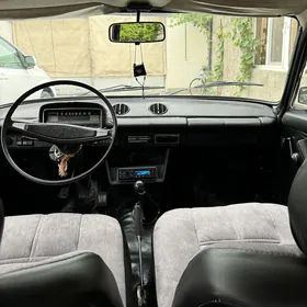Lada 2104 1980
