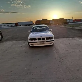 BMW 525 1993