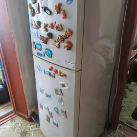 холодильник SAMSUNG