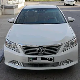 Toyota Camry 2013