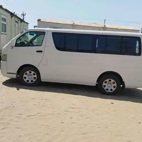 Toyota Hiace 2006